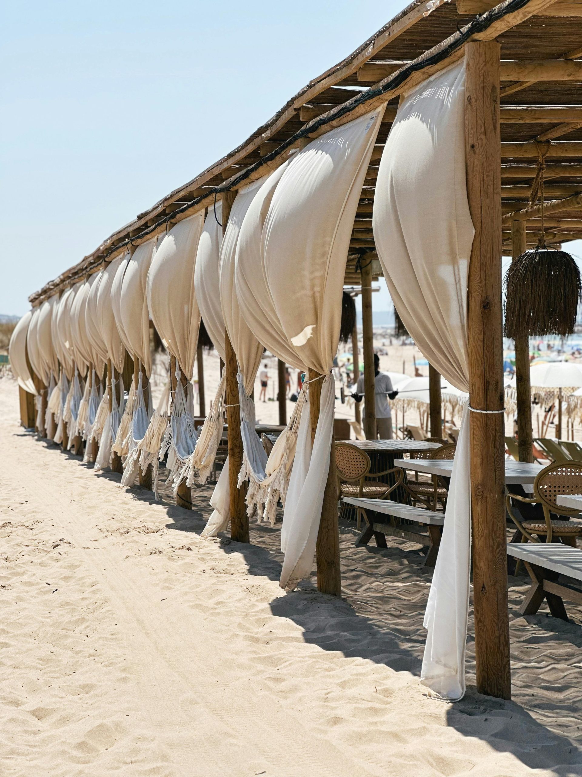 Coastal Cabana EC – Perfect for Families Seeking Comfort